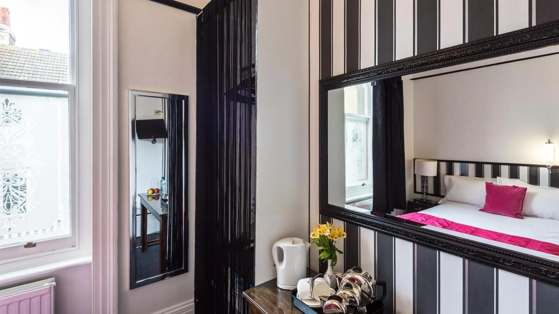 Bed & Breakfast Paskins Town House Brighton