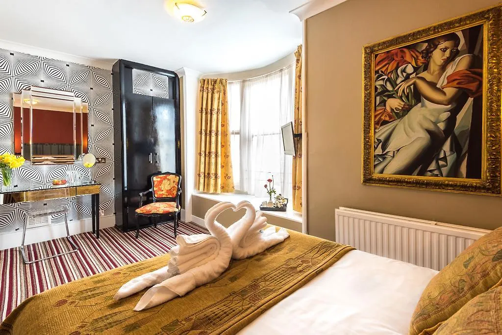Paskins Town House Brighton 3*,